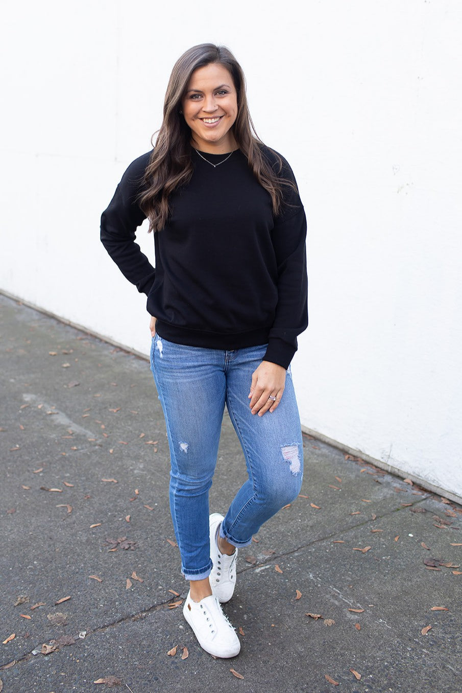 Black Basic Fleece Crewneck Sweatshirt (SM-3X)