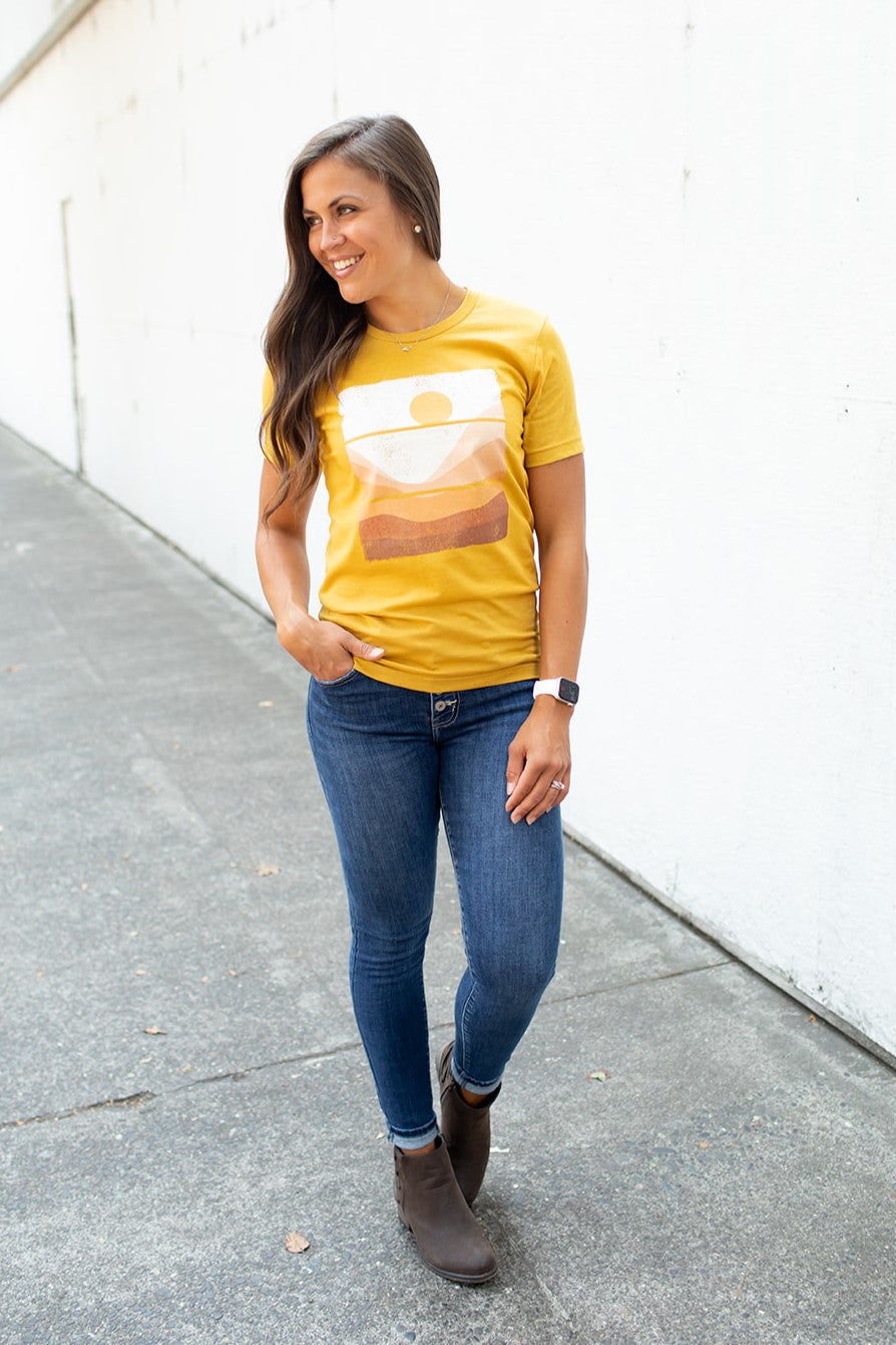 Desert Yellows Graphic Tee (Unisex SM-2X)