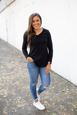 Black Vneck Loose Long Sleeve Basic Tee (SM-3X)