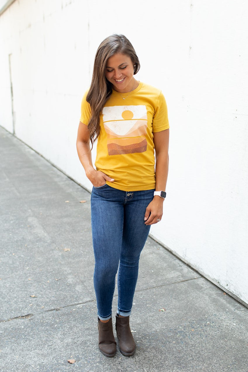 Desert Yellows Graphic Tee (Unisex SM-2X)